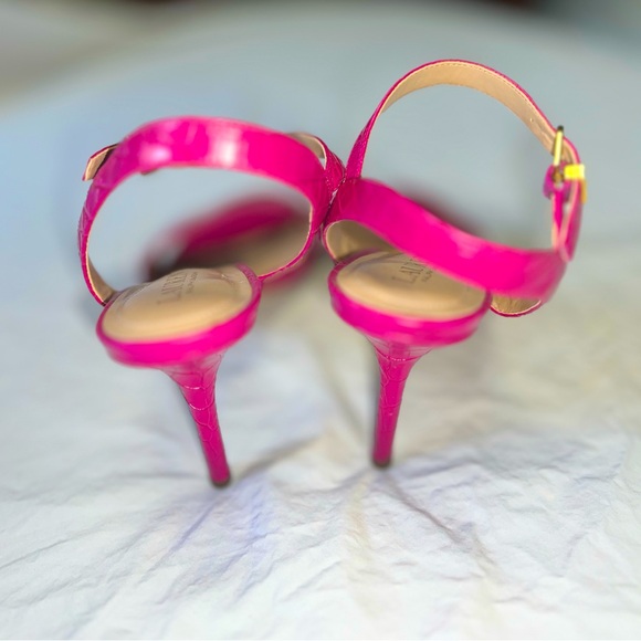 Lauren Ralph Lauren hot pink magenta crocodile skin sandals - Picture 3 of 4